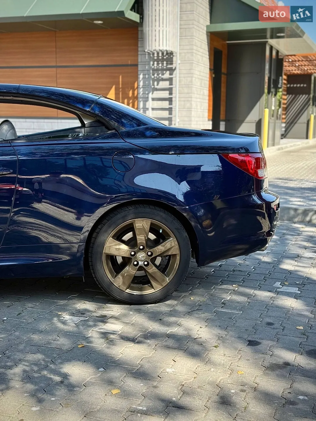 2011 Lexus IS - мініатюра 20