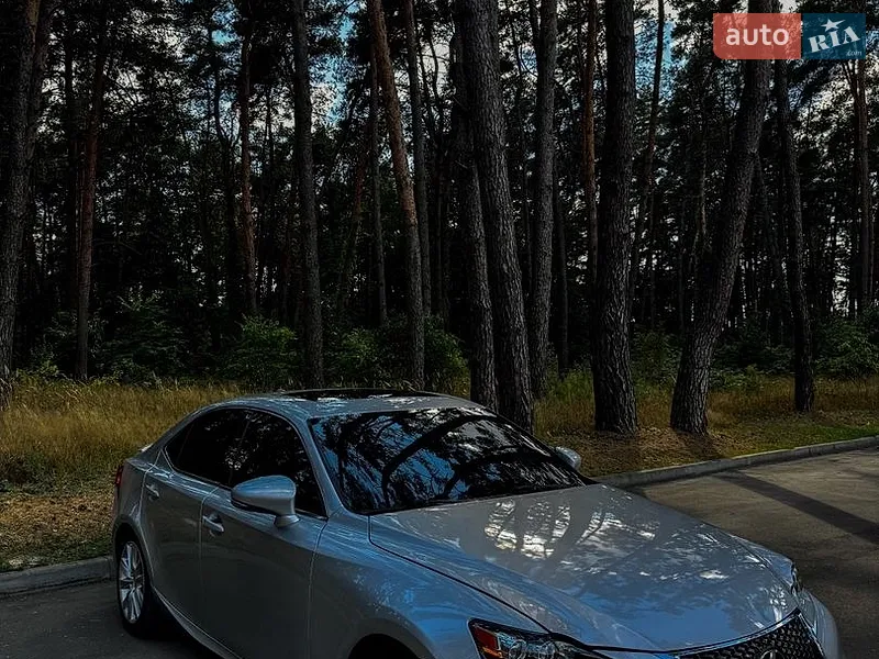 Lexus IS 2014