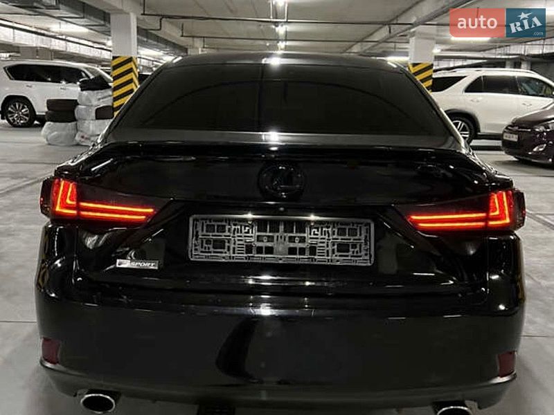 Седан Lexus IS 2015 в Дніпрі