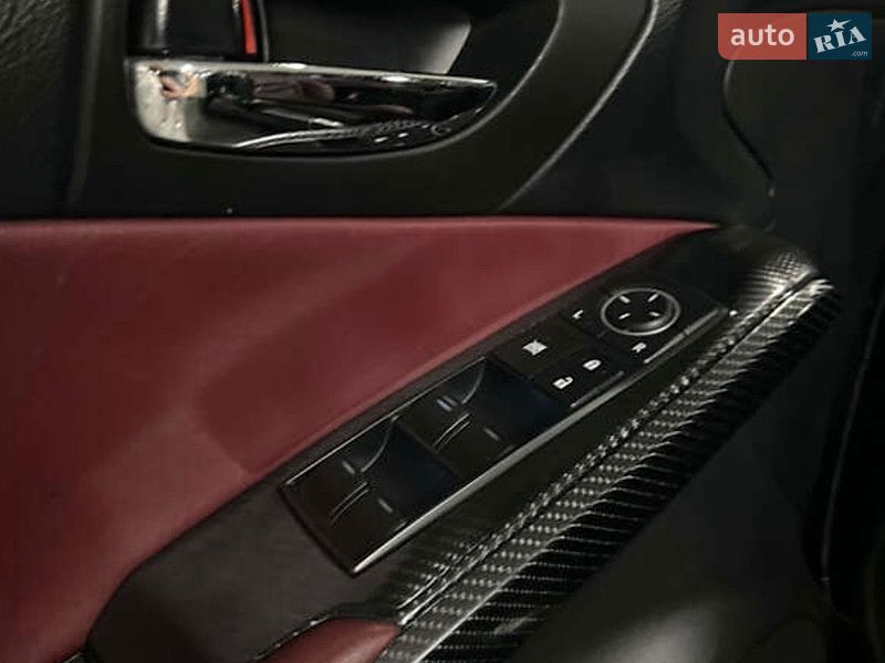 Седан Lexus IS 2015 в Дніпрі