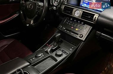 Седан Lexus IS 2015 в Дніпрі