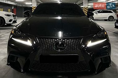 Седан Lexus IS 2015 в Дніпрі