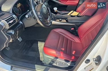 Седан Lexus IS 2015 в Києві