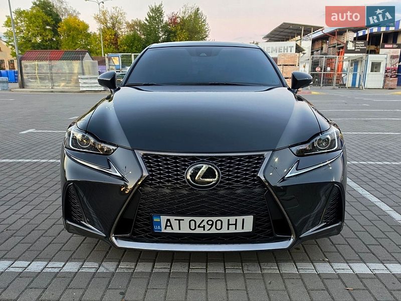 Седан Lexus IS 2017 в Коломиї фото Седан Lexus IS 2017 в Коломиї