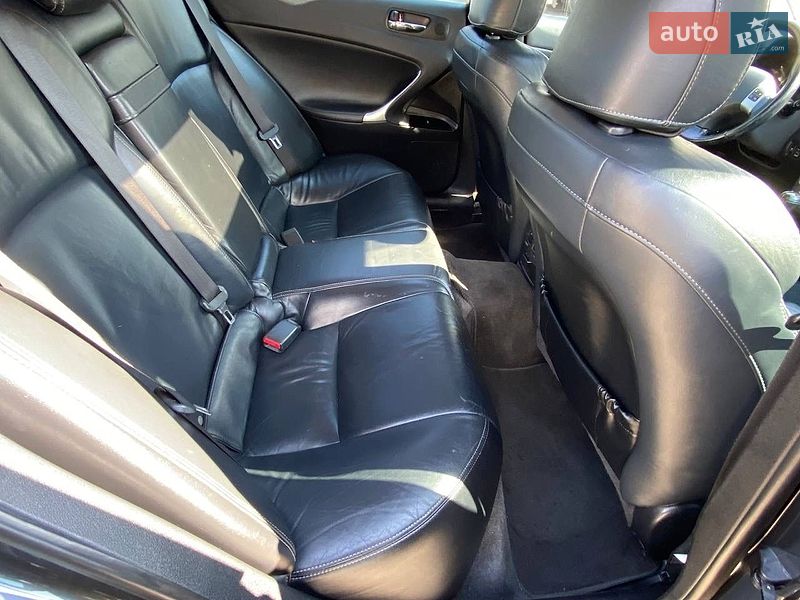 Седан Lexus IS 2011 в Киеве фото 21 Седан Lexus IS 2011 в Киеве