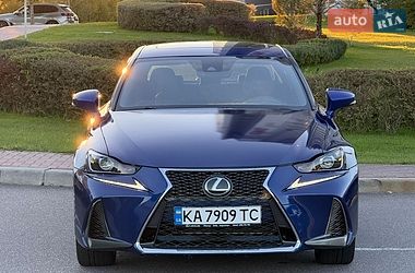 Седан Lexus IS 2019 в Києві