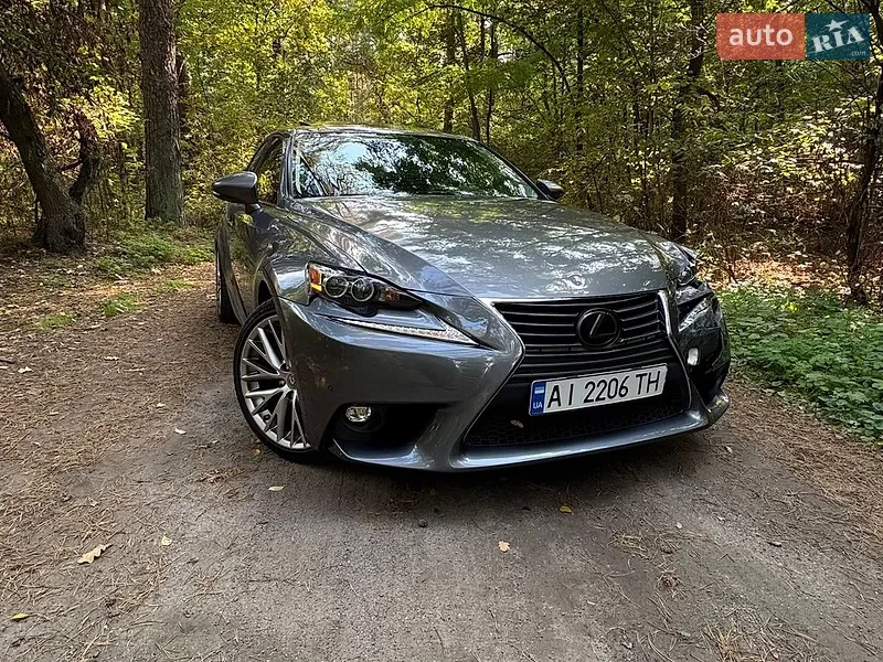 Lexus IS 2014