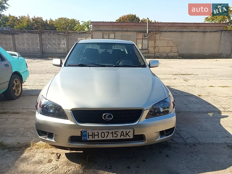 Lexus IS 1999
