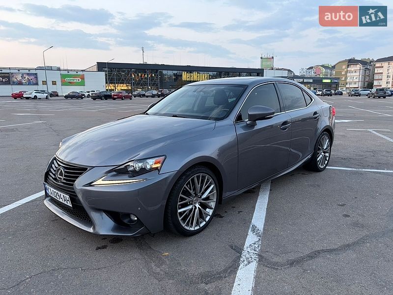 Lexus IS 2014