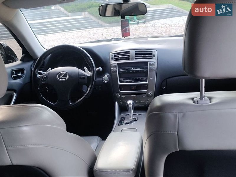 Седан Lexus IS 2007 в Киеве фото 9 Седан Lexus IS 2007 в Киеве