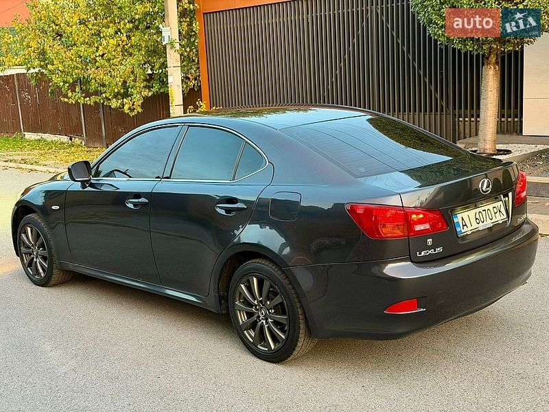 Седан Lexus IS 2006 в Чернигове