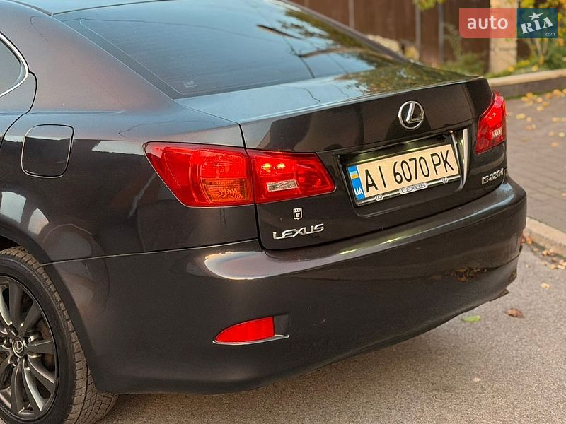 Седан Lexus IS 2006 в Чернигове