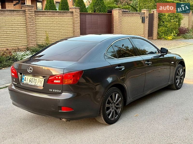 Седан Lexus IS 2006 в Чернигове