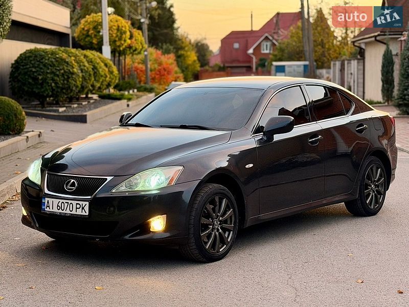 Седан Lexus IS 2006 в Чернигове