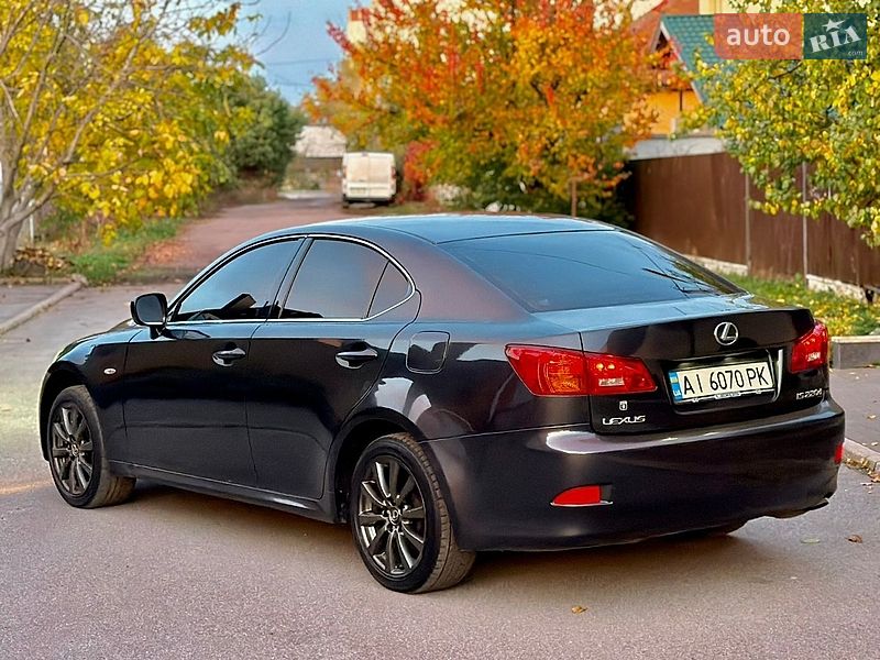 Седан Lexus IS 2006 в Чернигове