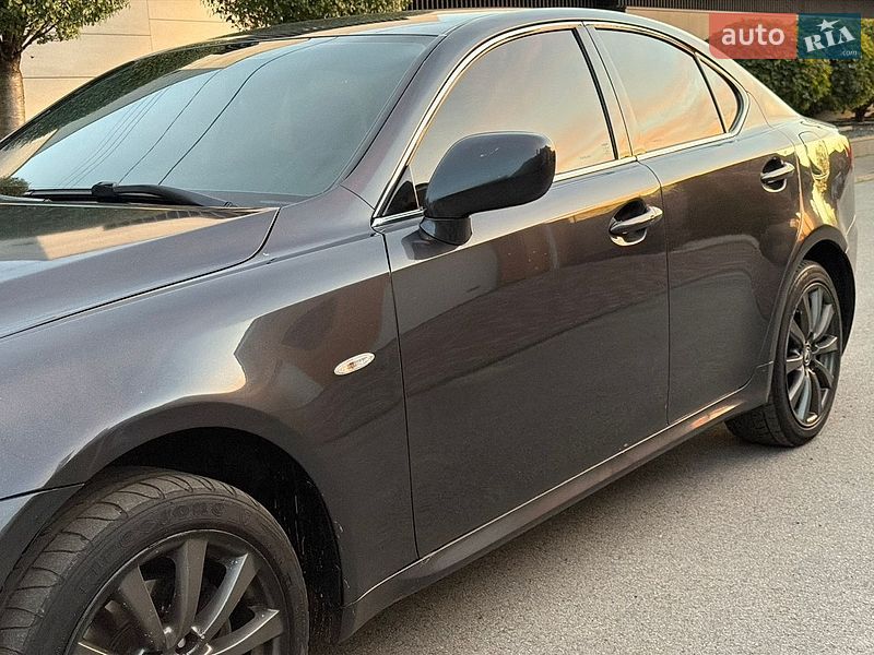 Седан Lexus IS 2006 в Чернигове
