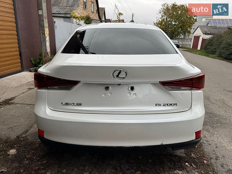 Седан Lexus IS 2017 в Киеве