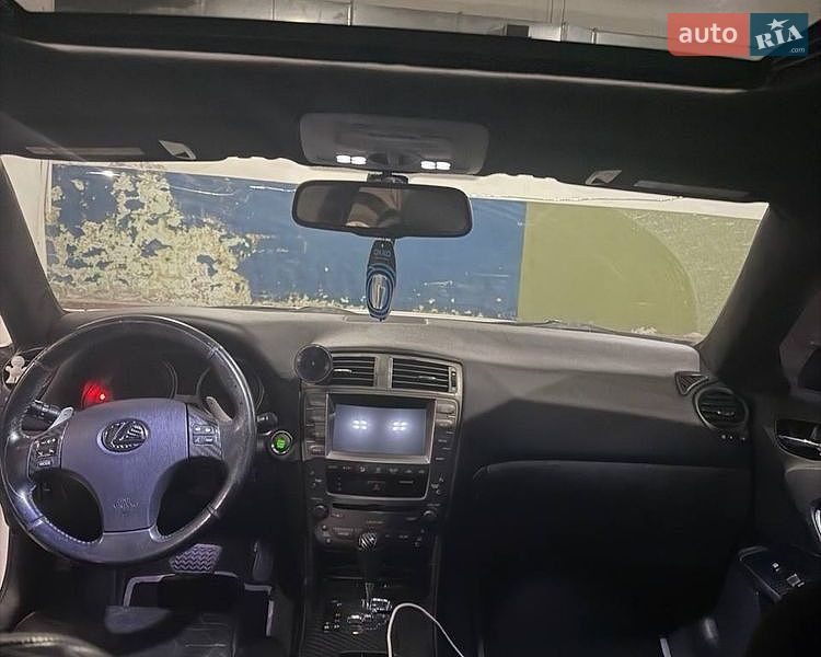 Седан Lexus IS 2007 в Киеве