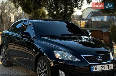 Седан Lexus IS 2005 в Визирке