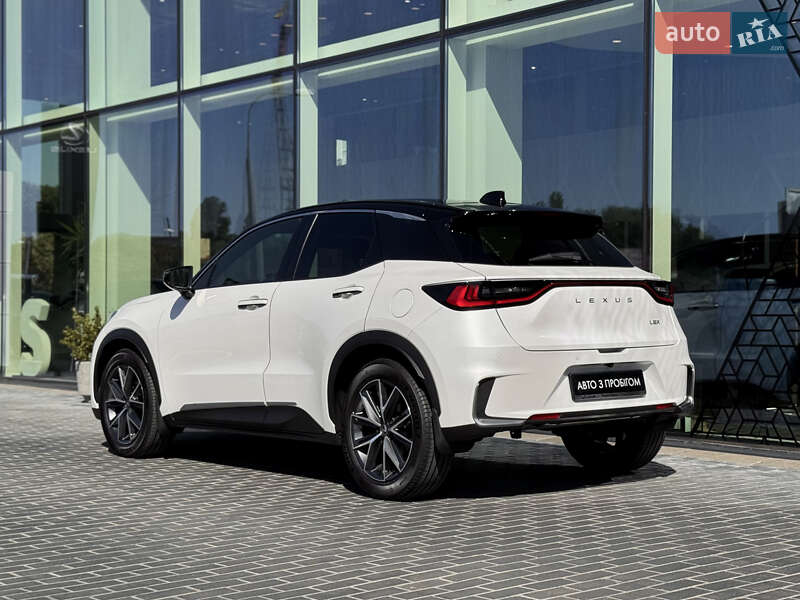 Внедорожник / Кроссовер Lexus LBX 2023 в Одессе