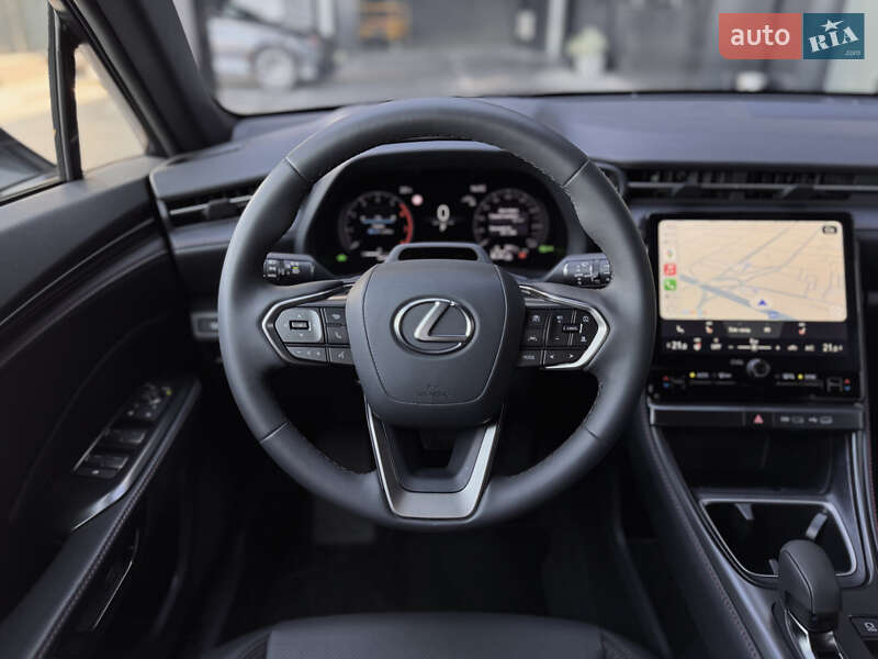 Внедорожник / Кроссовер Lexus LBX 2023 в Одессе