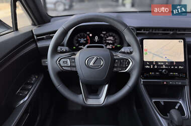 Внедорожник / Кроссовер Lexus LBX 2023 в 