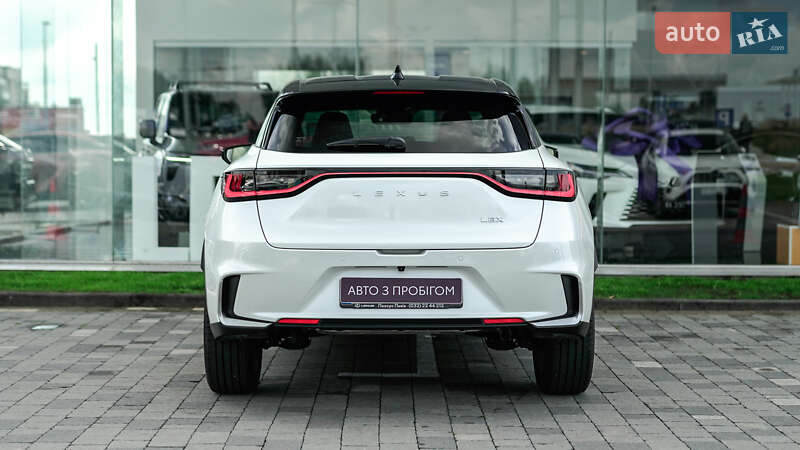 Внедорожник / Кроссовер Lexus LBX 2023 в Львове
