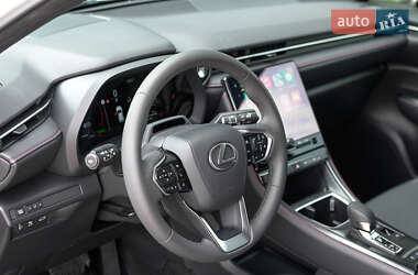 Внедорожник / Кроссовер Lexus LBX 2023 в 
