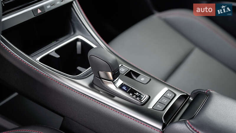 Внедорожник / Кроссовер Lexus LBX 2023 в Львове