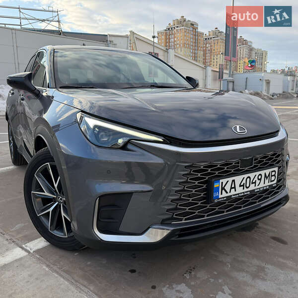 Позашляховик / Кросовер Lexus LBX 2024 в Києві фото 11 Позашляховик / Кросовер Lexus LBX 2024 в Києві