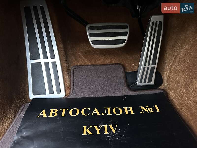 Купе Lexus LC 2018 в Киеве фото 38 Купе Lexus LC 2018 в Киеве