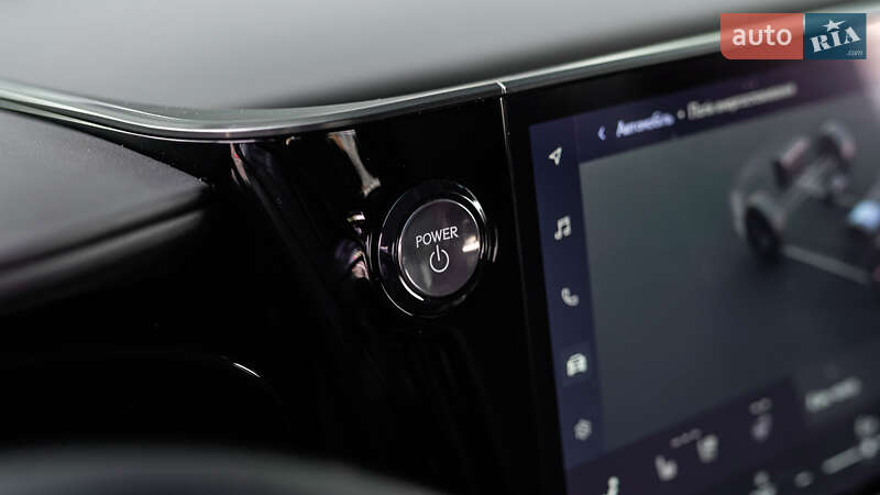 Мінівен Lexus LM 2024 в Львові