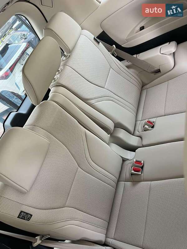 Мінівен Lexus LM 2025 в Одесі фото 11 Мінівен Lexus LM 2025 в Одесі