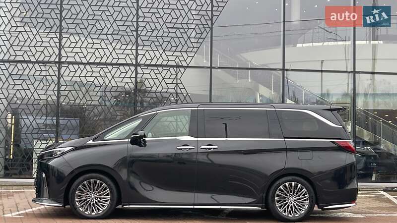 Мінівен Lexus LM 2024 в Києві фото 3 Мінівен Lexus LM 2024 в Києві