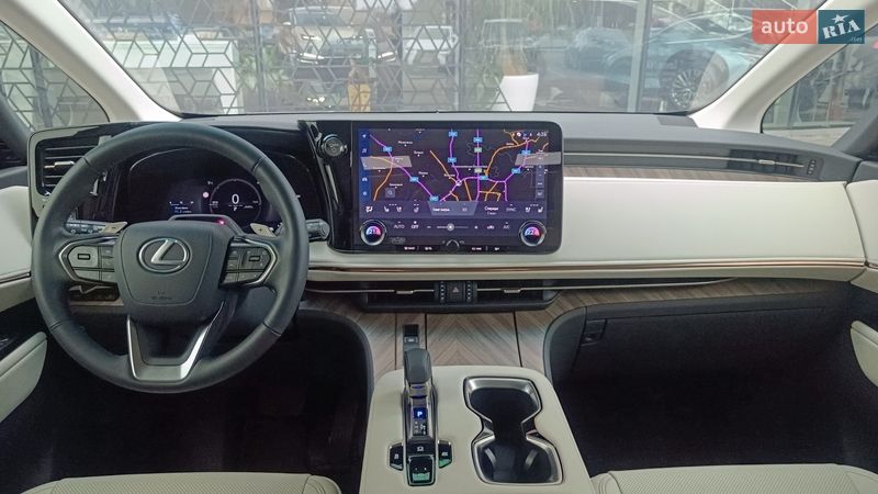 Минивэн Lexus LM 2025 в Киеве