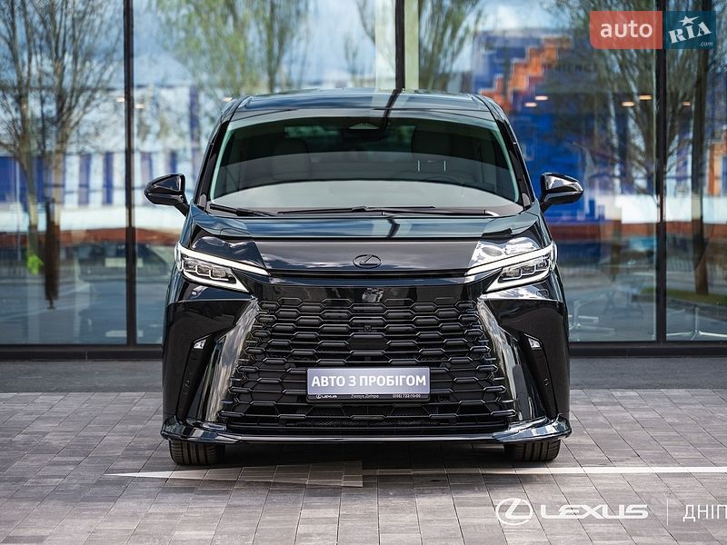 Мінівен Lexus LM 2025 в Дніпрі фото 4 Мінівен Lexus LM 2025 в Дніпрі