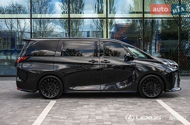 Мінівен Lexus LM 2025 в Дніпрі фото 10 Мінівен Lexus LM 2025 в Дніпрі