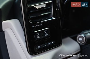 Мінівен Lexus LM 2025 в Дніпрі фото 49 Мінівен Lexus LM 2025 в Дніпрі