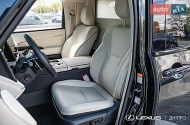 Мінівен Lexus LM 2025 в Дніпрі фото 12 Мінівен Lexus LM 2025 в Дніпрі