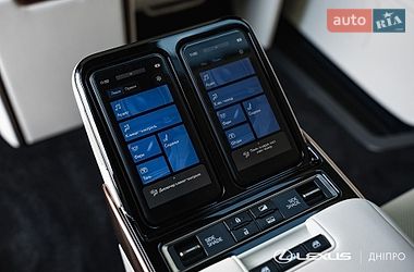 Мінівен Lexus LM 2025 в Дніпрі фото 36 Мінівен Lexus LM 2025 в Дніпрі