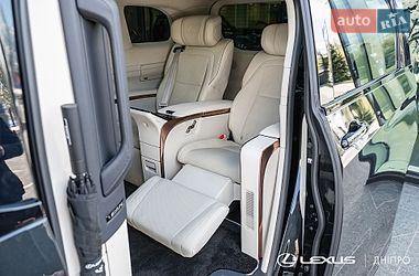 Мінівен Lexus LM 2025 в Дніпрі фото 16 Мінівен Lexus LM 2025 в Дніпрі
