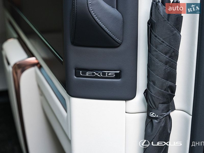 Мінівен Lexus LM 2025 в Дніпрі фото 42 Мінівен Lexus LM 2025 в Дніпрі