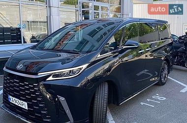 Минивэн Lexus LM 2025 в Киеве