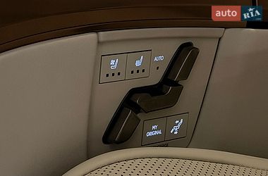 Мінівен Lexus LM 2025 в Києві