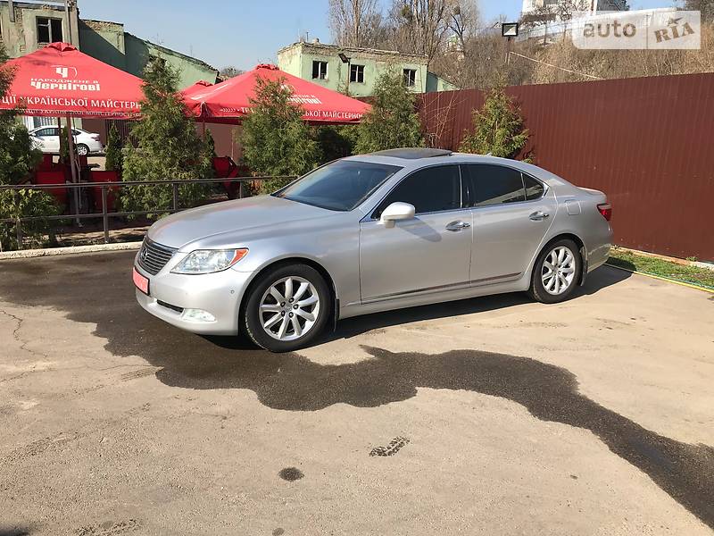 Lexus LS 2007 года