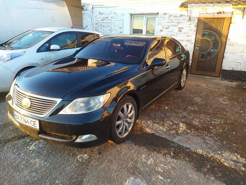 Lexus LS 460 OTAMAN