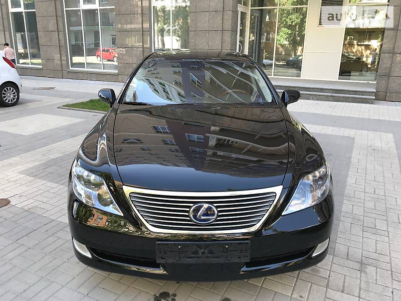 Седан Lexus LS 2008 в Киеве фото 2 Седан Lexus LS 2008 в Киеве