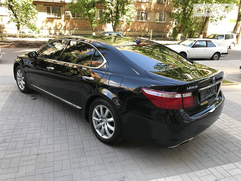Седан Lexus LS 2008 в Киеве фото 10 Седан Lexus LS 2008 в Киеве