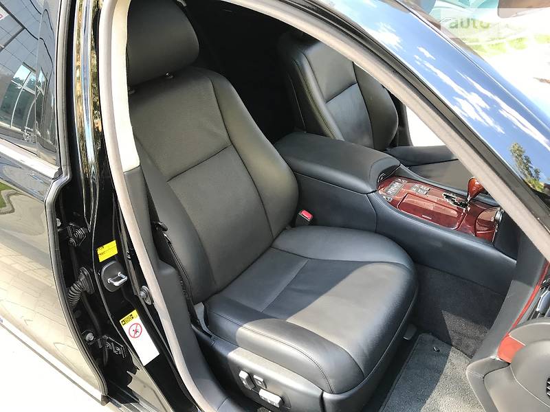 Седан Lexus LS 2008 в Киеве фото 54 Седан Lexus LS 2008 в Киеве