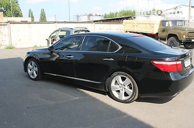 Седан Lexus LS 2007 в Рівному